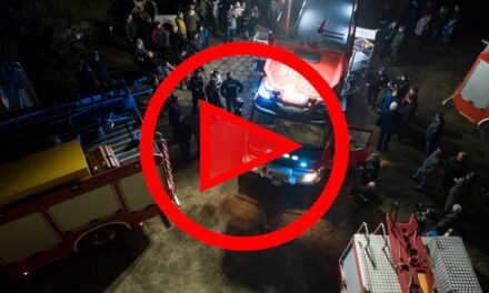 Nowy wóz strażacki dla OSP Kuźnica Żelichowska  – video
